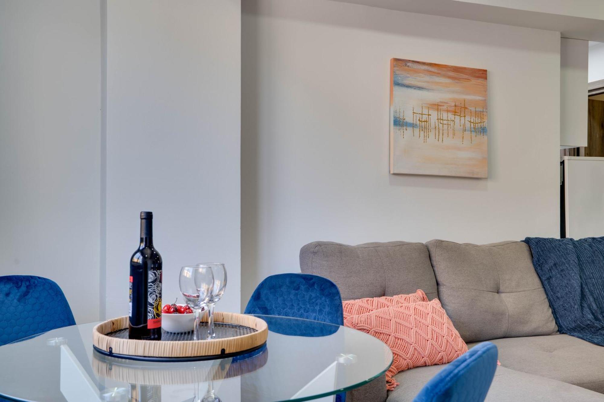 Atlantis Apartments 50M From Makenzy Seafront Larnaca Exterior photo