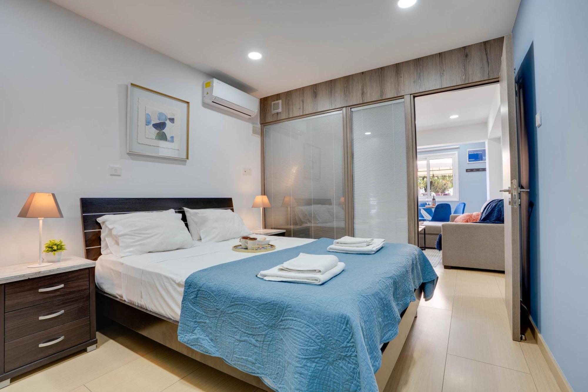 Atlantis Apartments 50M From Makenzy Seafront Larnaca Exterior photo