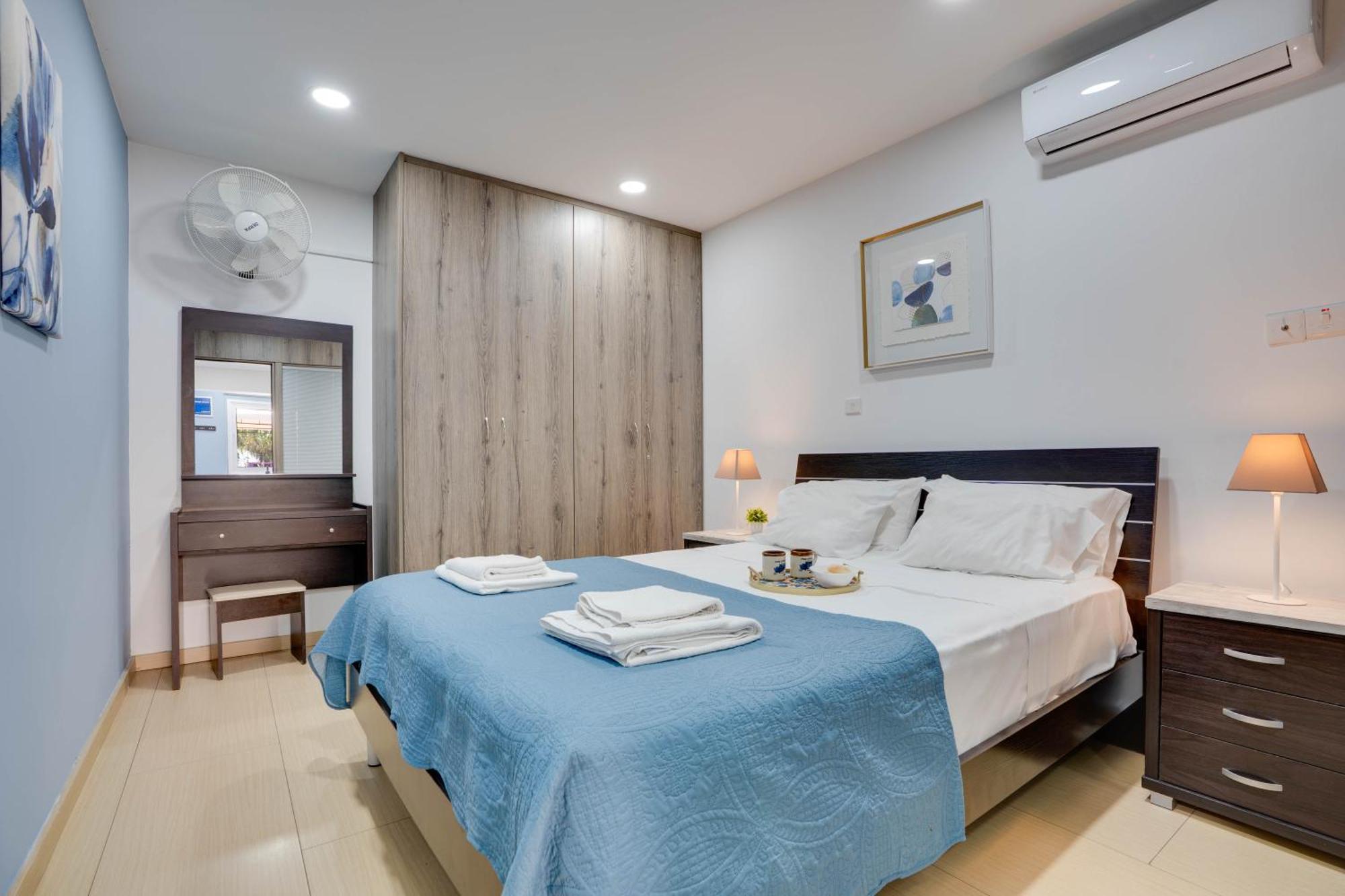Atlantis Apartments 50M From Makenzy Seafront Larnaca Exterior photo