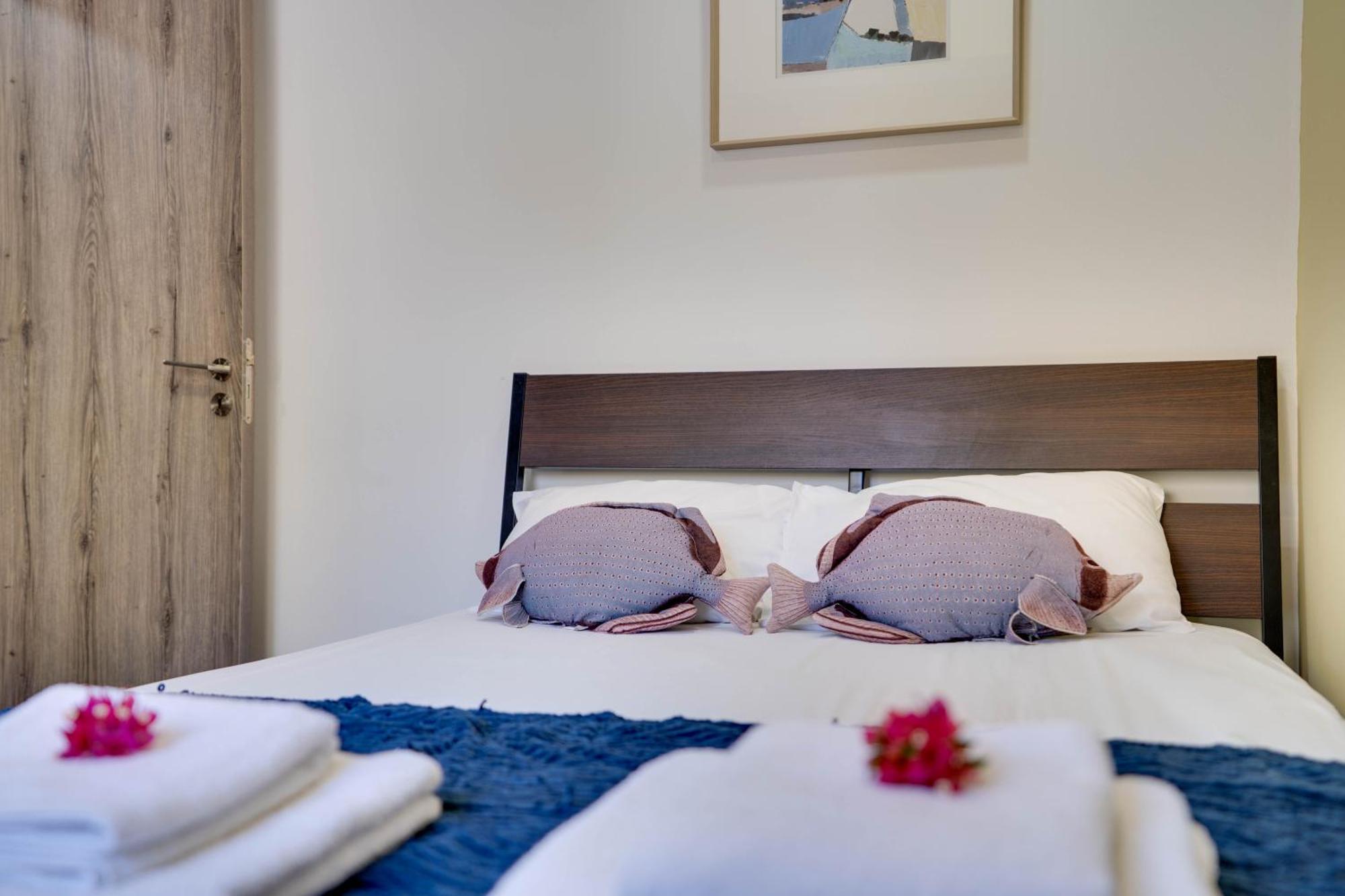 Atlantis Apartments 50M From Makenzy Seafront Larnaca Exterior photo