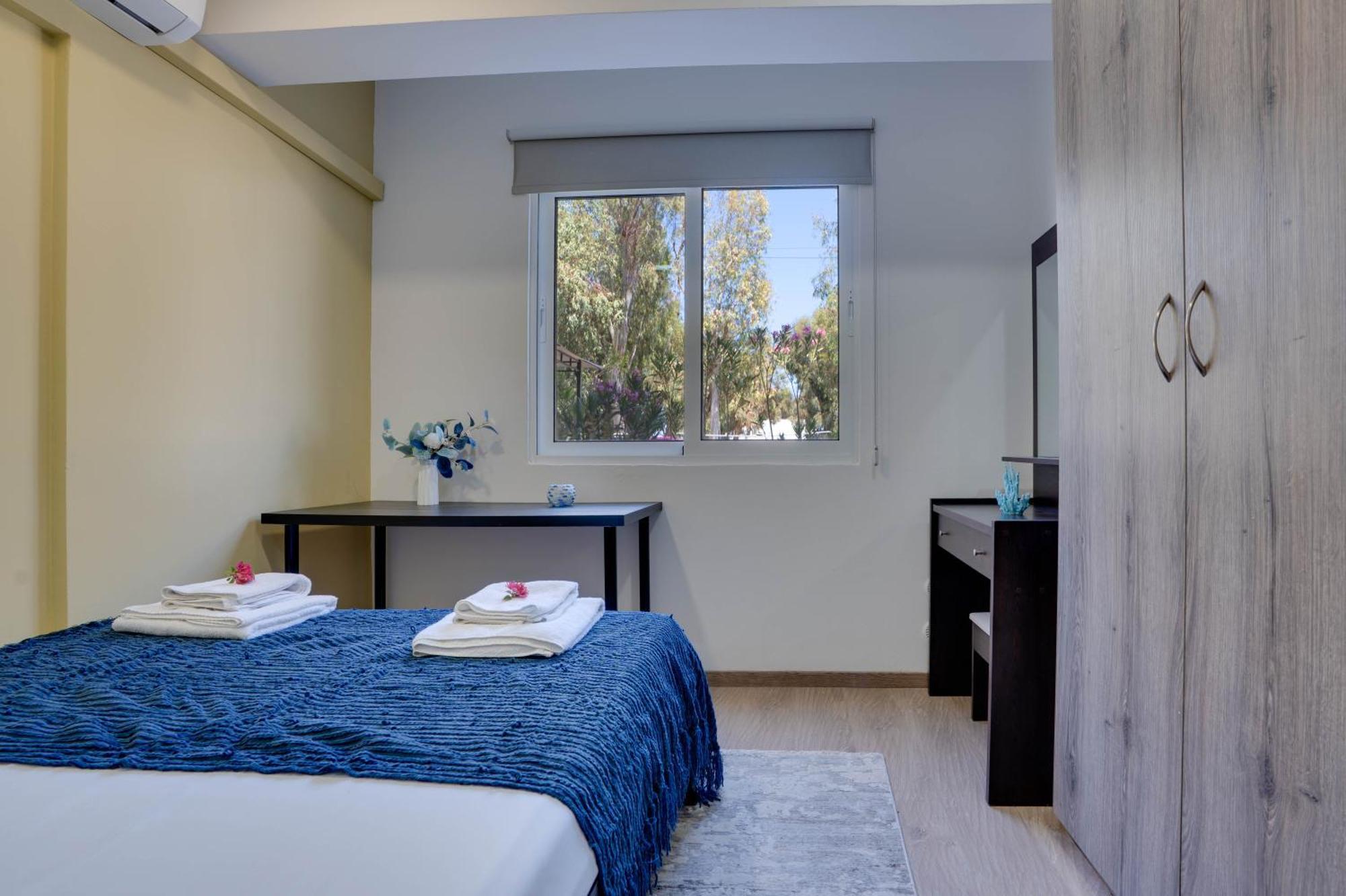 Atlantis Apartments 50M From Makenzy Seafront Larnaca Exterior photo
